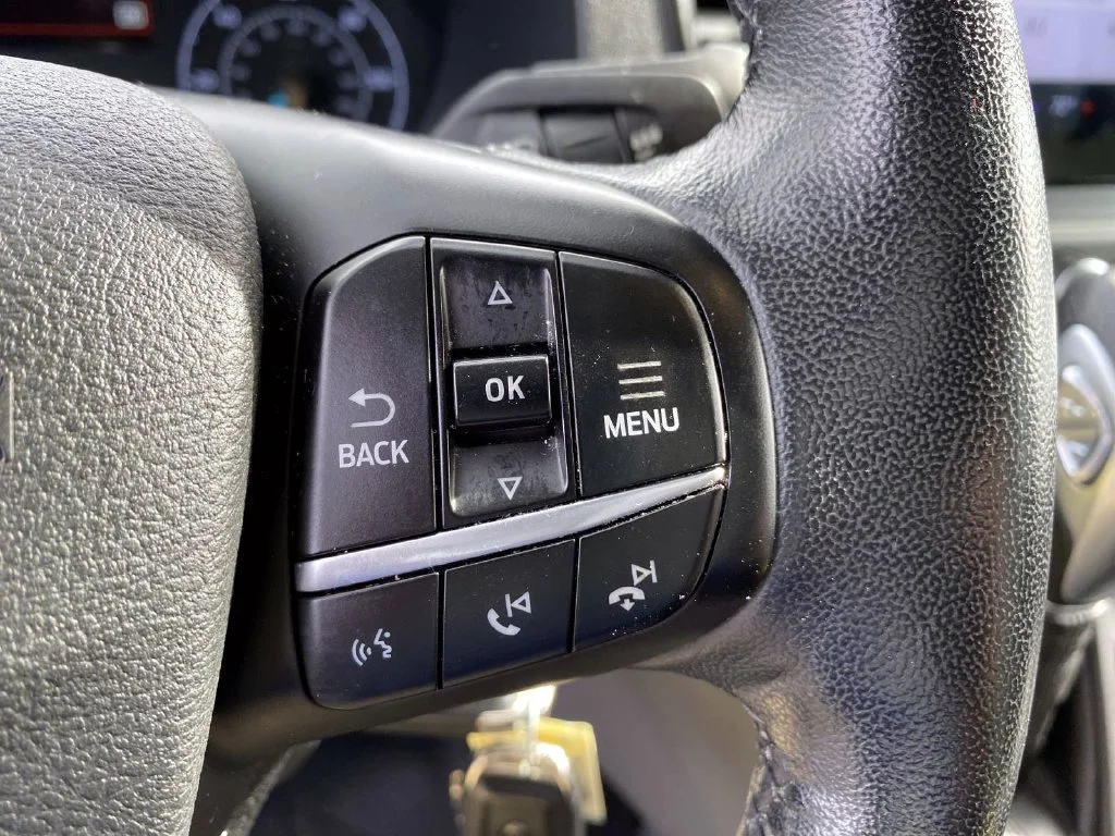 Used 2023 Oxford White Ford  image 15