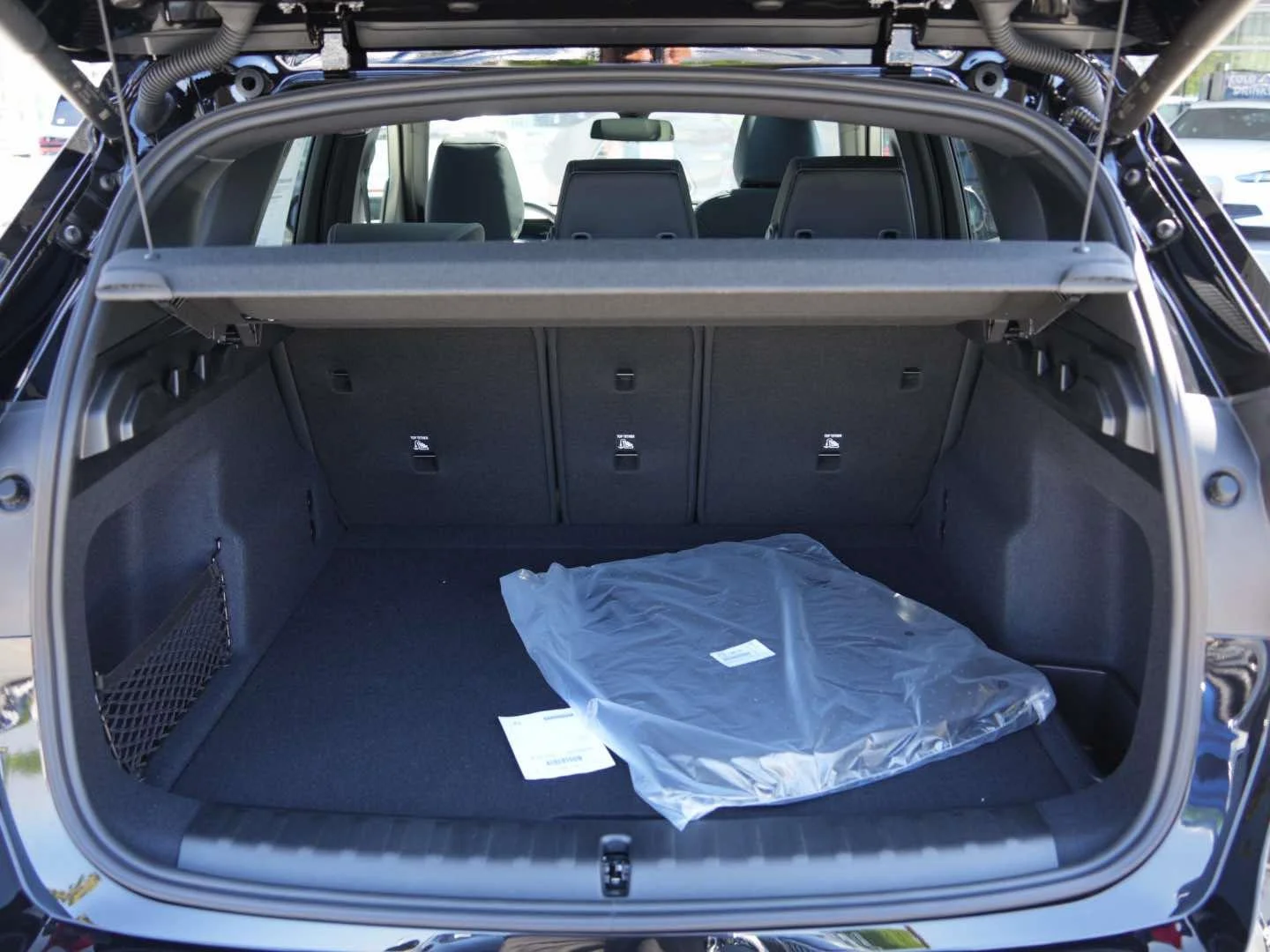 New 2026 Jet Black BMW xDrive28i image 5
