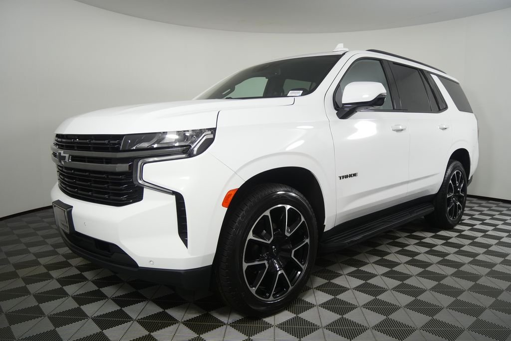 Used 2022 Summit White Chevrolet RST image 2