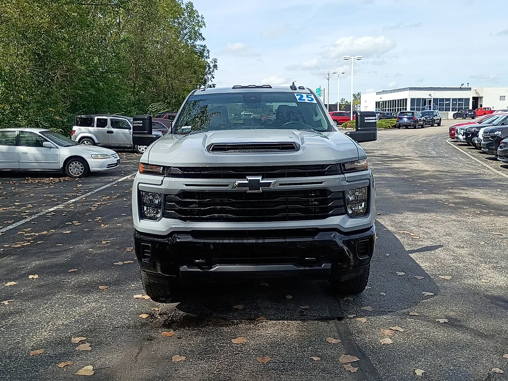 Used 2025 Slate Gray Metallic Chevrolet Custom image 8