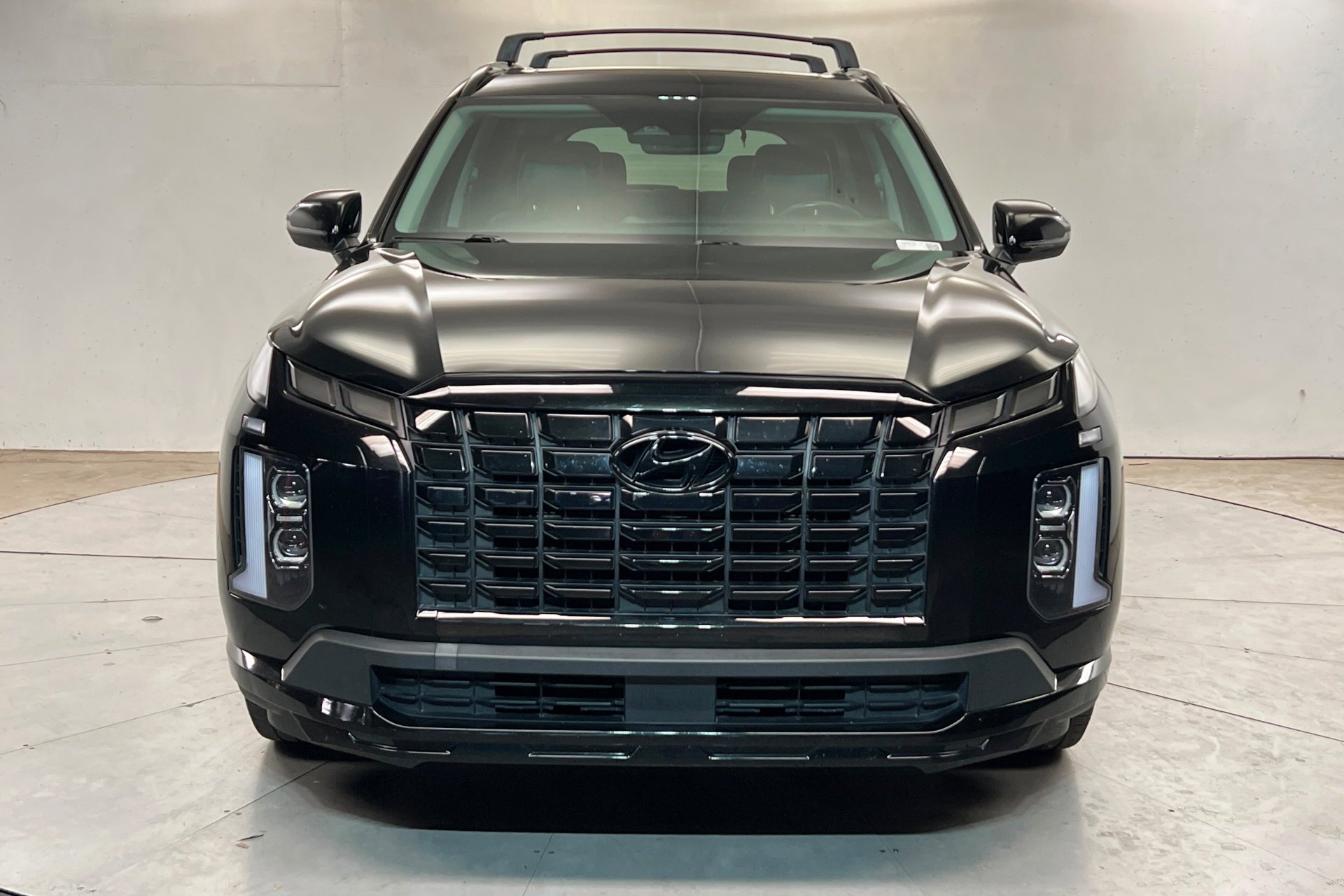 Used 2023 Abyss Black Pearl Hyundai XRT image 9