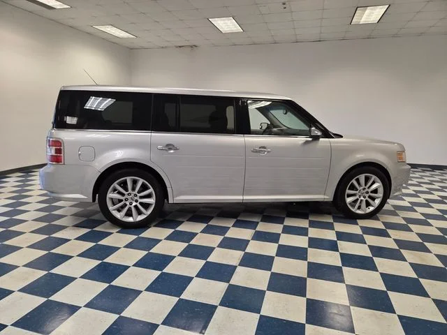 Used 2011 Silver Ford Limited image 9