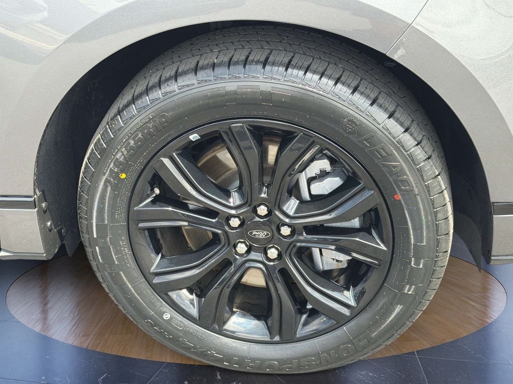 Certified Used 2024 Gray Metallic Ford SE image 36