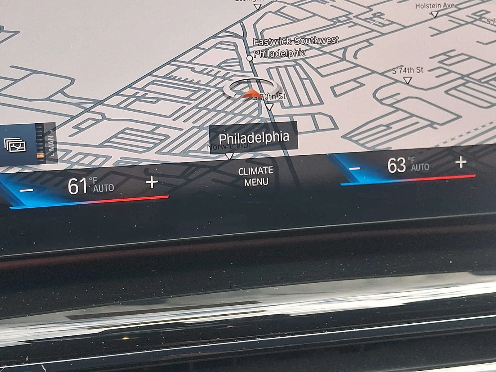 Used 2023 Black BMW xDrive28i image 16