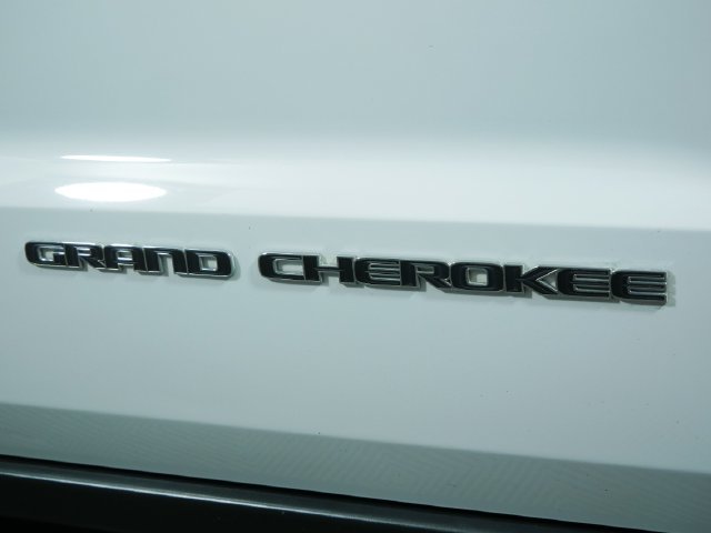 Used 2019 White Jeep Limited image 9