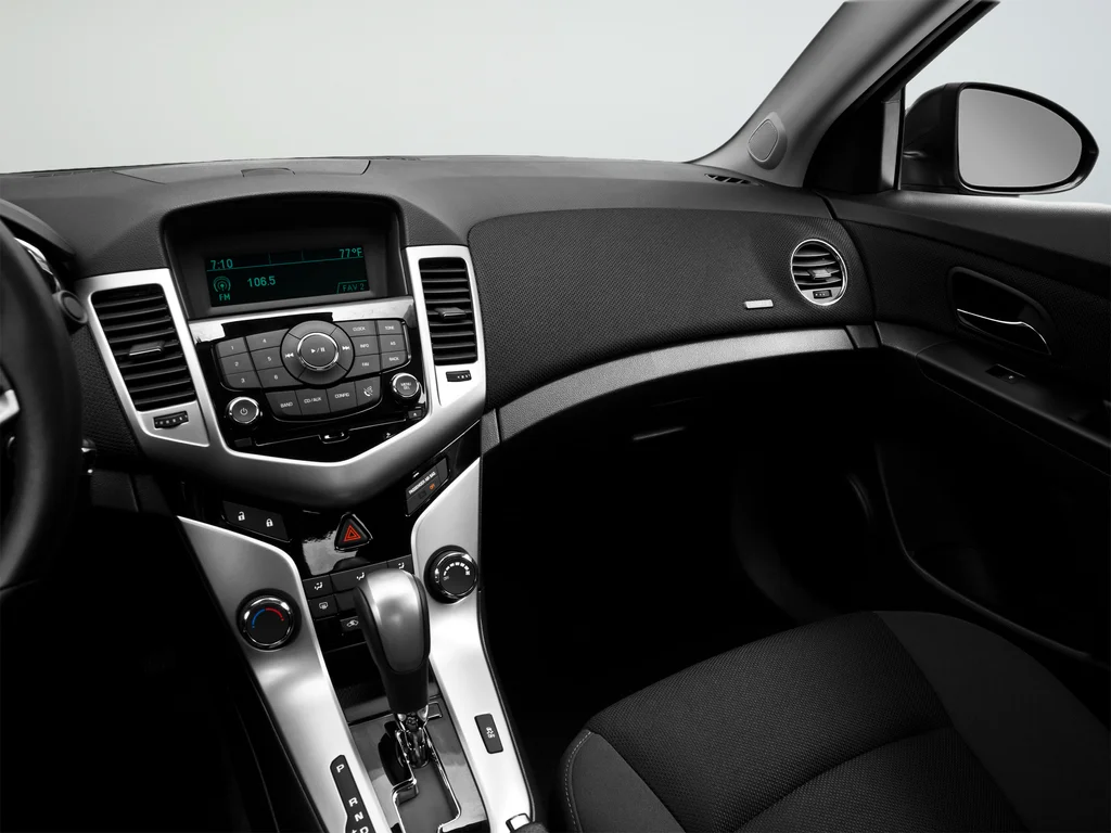 Used 2014 Gray Chevrolet 1LT image 40