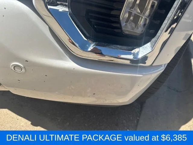 Used 2021 WHITE FROST TRICOAT GMC Denali image 3