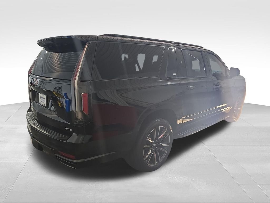 Used 2022 Black Cadillac Sport image 5