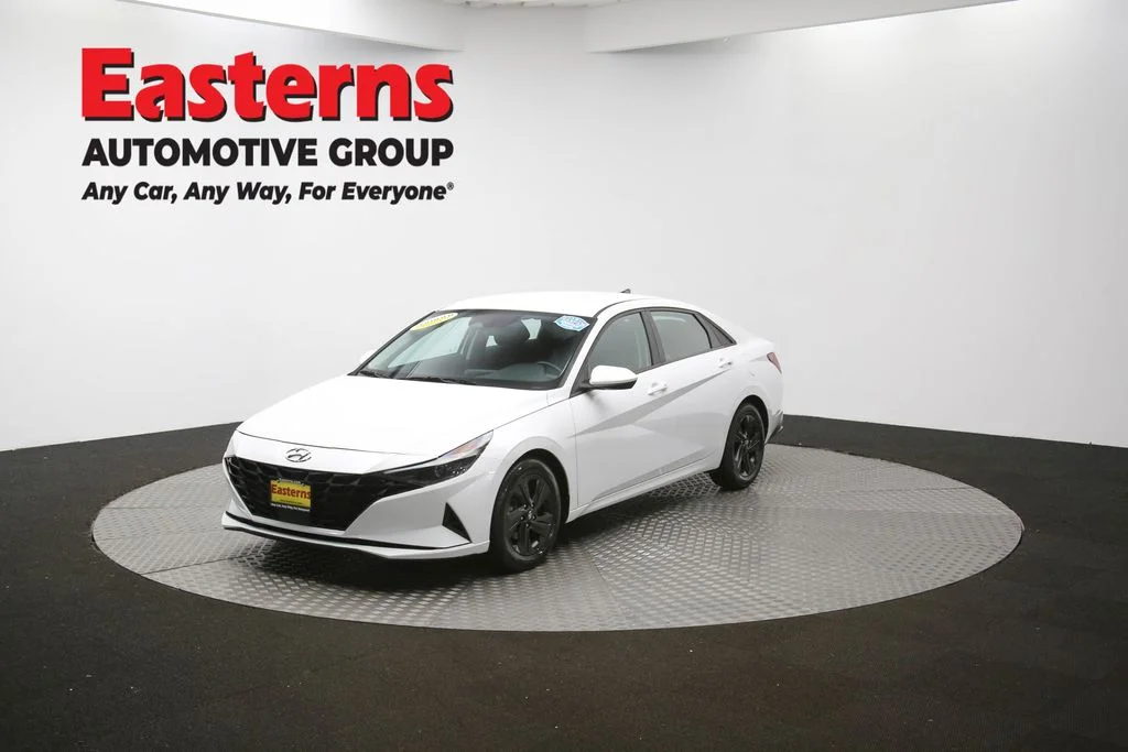 Used 2022 White Hyundai SEL image 54