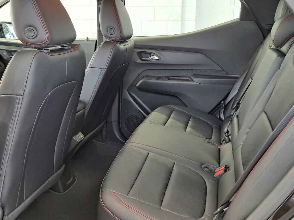 2027 Chevrolet Bolt RS - Photo 13