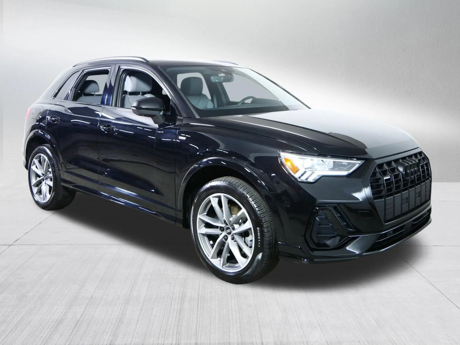 2024 Audi Q3 45 TFSI S Line Premium Plus quattro's photo