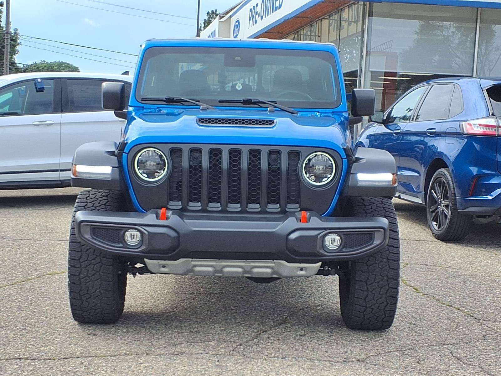 Certified Used 2023 Hydro Blue Pearlcoat Jeep Mojave image 28