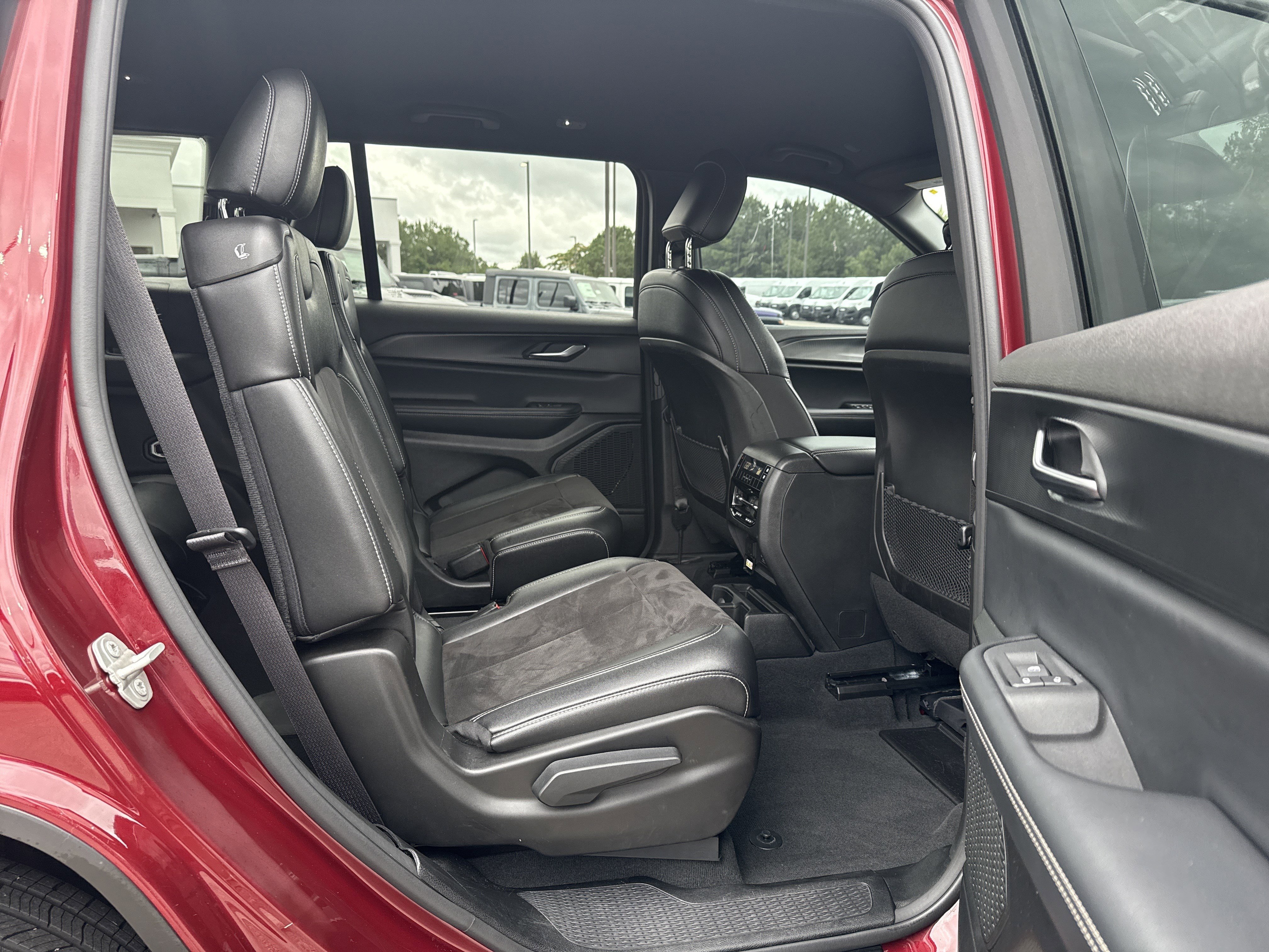 Used 2024 Velvet Red Pearlcoat Jeep Altitude image 16
