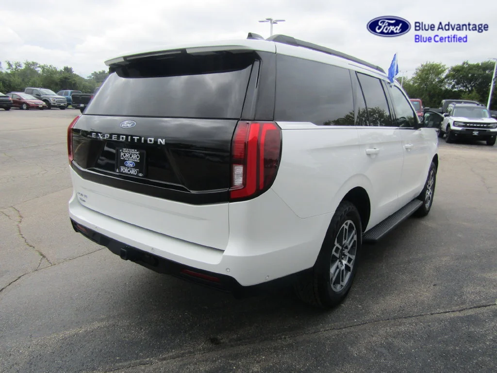 Certified Used 2025 Star White Ford Active image 8