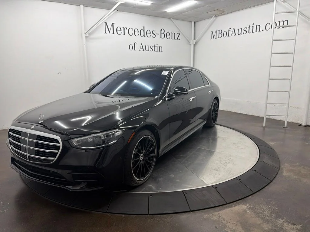 Certified Used 2022 Black Mercedes-Benz S 580 image 3