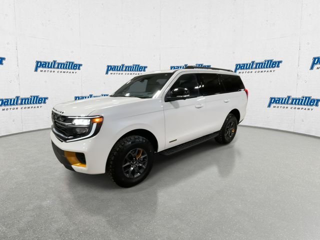 New 2026 Star White Metallic Tri-Coat Ford Tremor® image 5