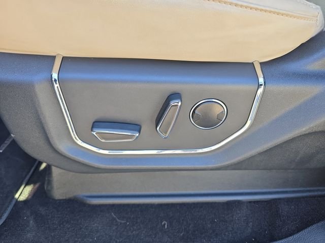 Certified Used 2023 White Metallic Ford Platinum image 15