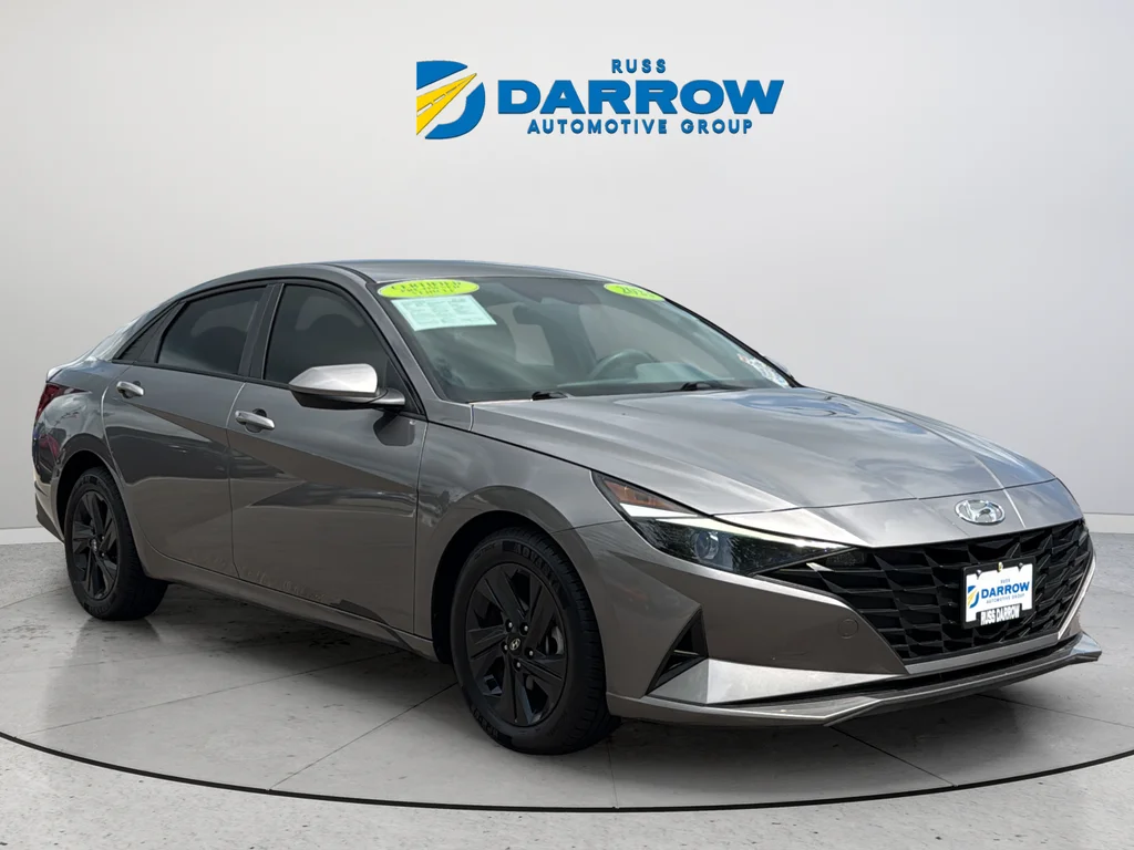 Used 2023 Silver Hyundai SEL image 7