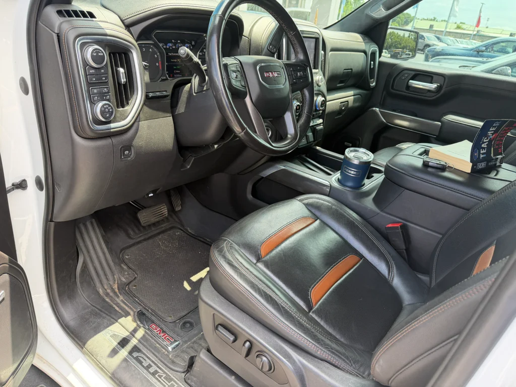 Used 2021 SUMMIT WHITE GMC AT4 image 2