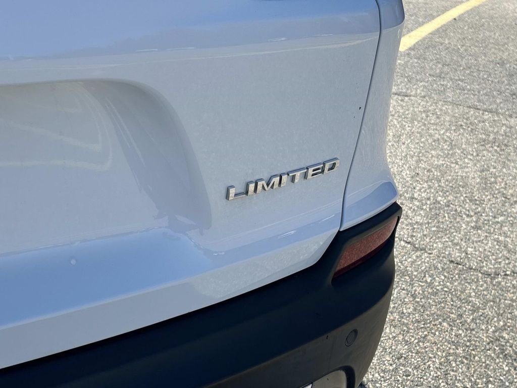 Used 2019 White Jeep Limited image 14