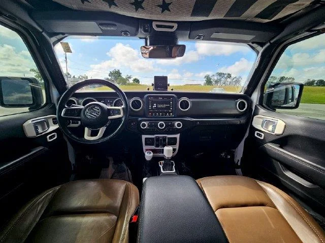 Used 2021 White Jeep Unlimited Rubicon image 12