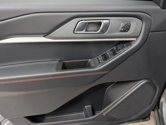 New 2026 Carbonized Gray Metallic Ford ST-Line image 41