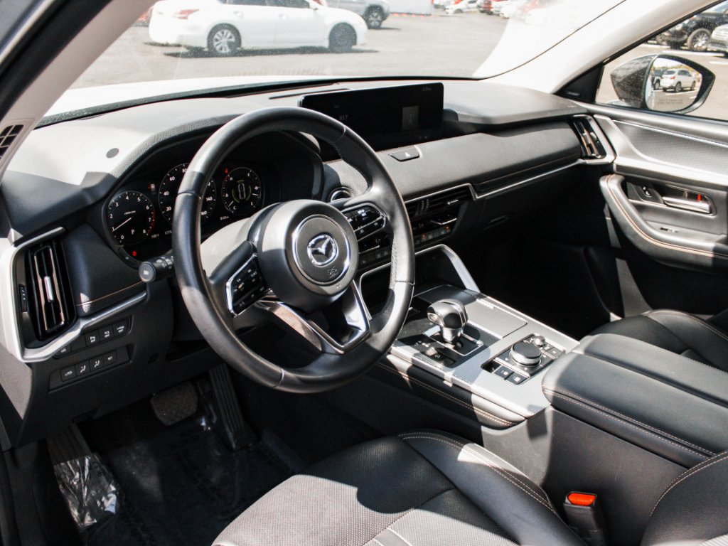 Used 2025 Silver Mazda Premium Sport image 8