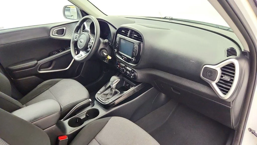 Used 2020 Snow White Pearl Kia LX IVT image 24
