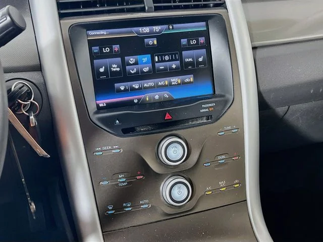 Used 2014 White Ford SEL image 19