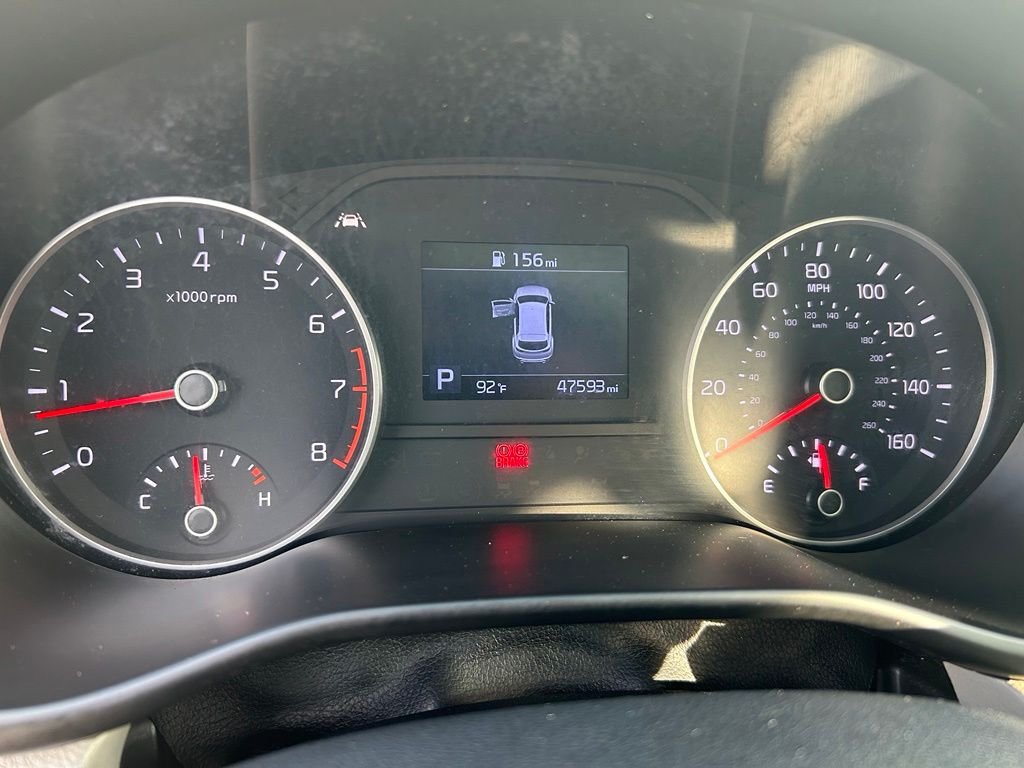 Used 2020 White Kia S image 26