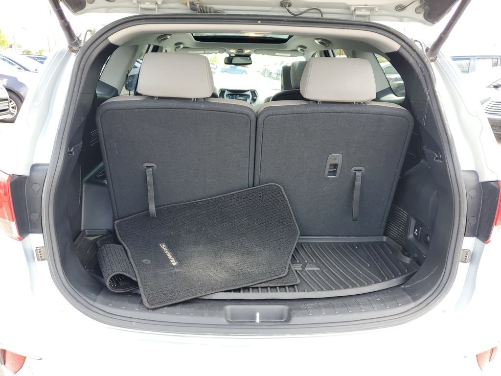 Used 2018 Silver Hyundai Limited Ultimate image 8