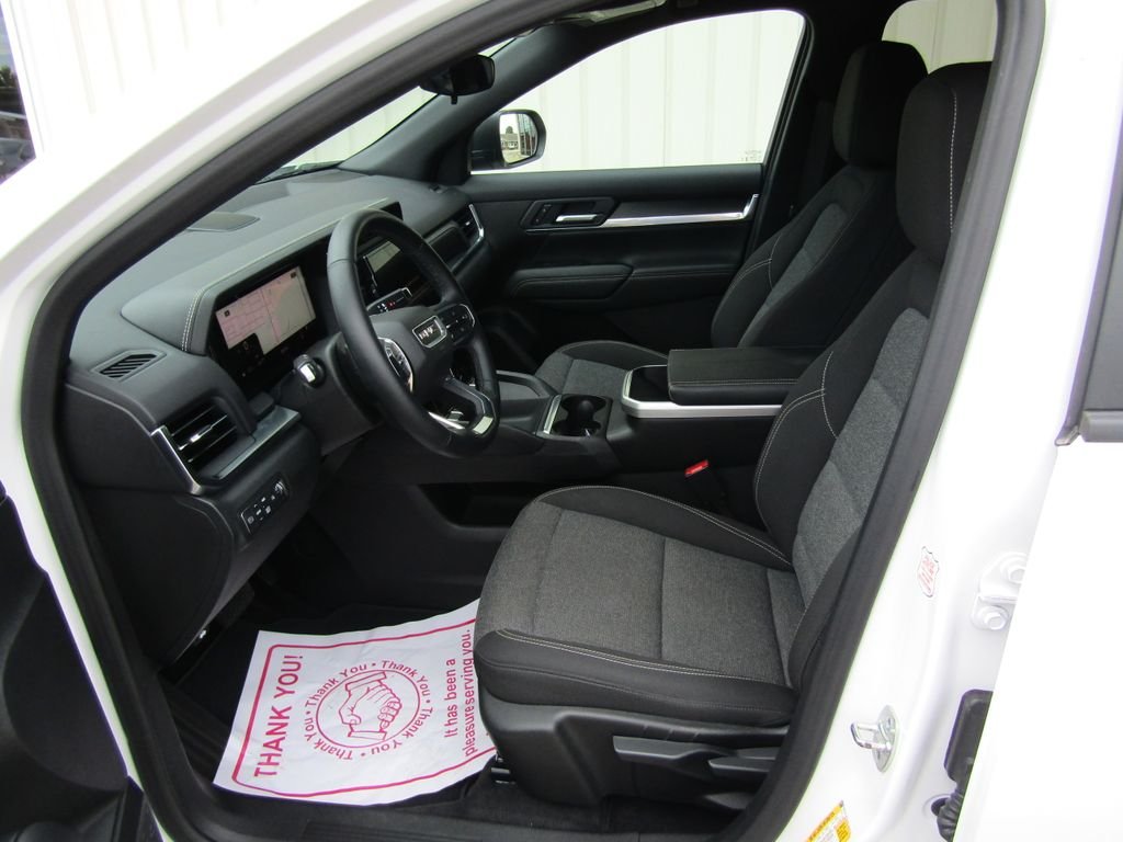 Used 2025 White GMC Elevation image 24