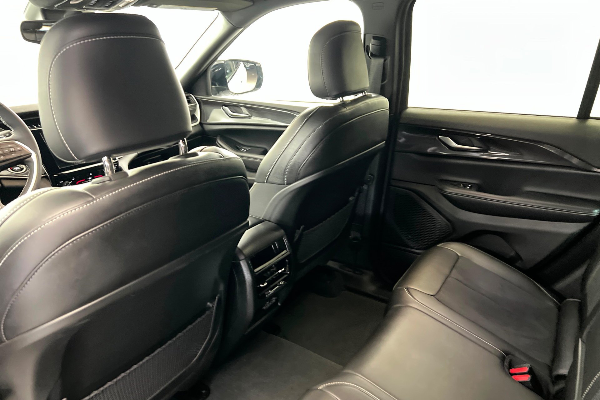 2023 Jeep Grand Cherokee Altitude - Photo 20