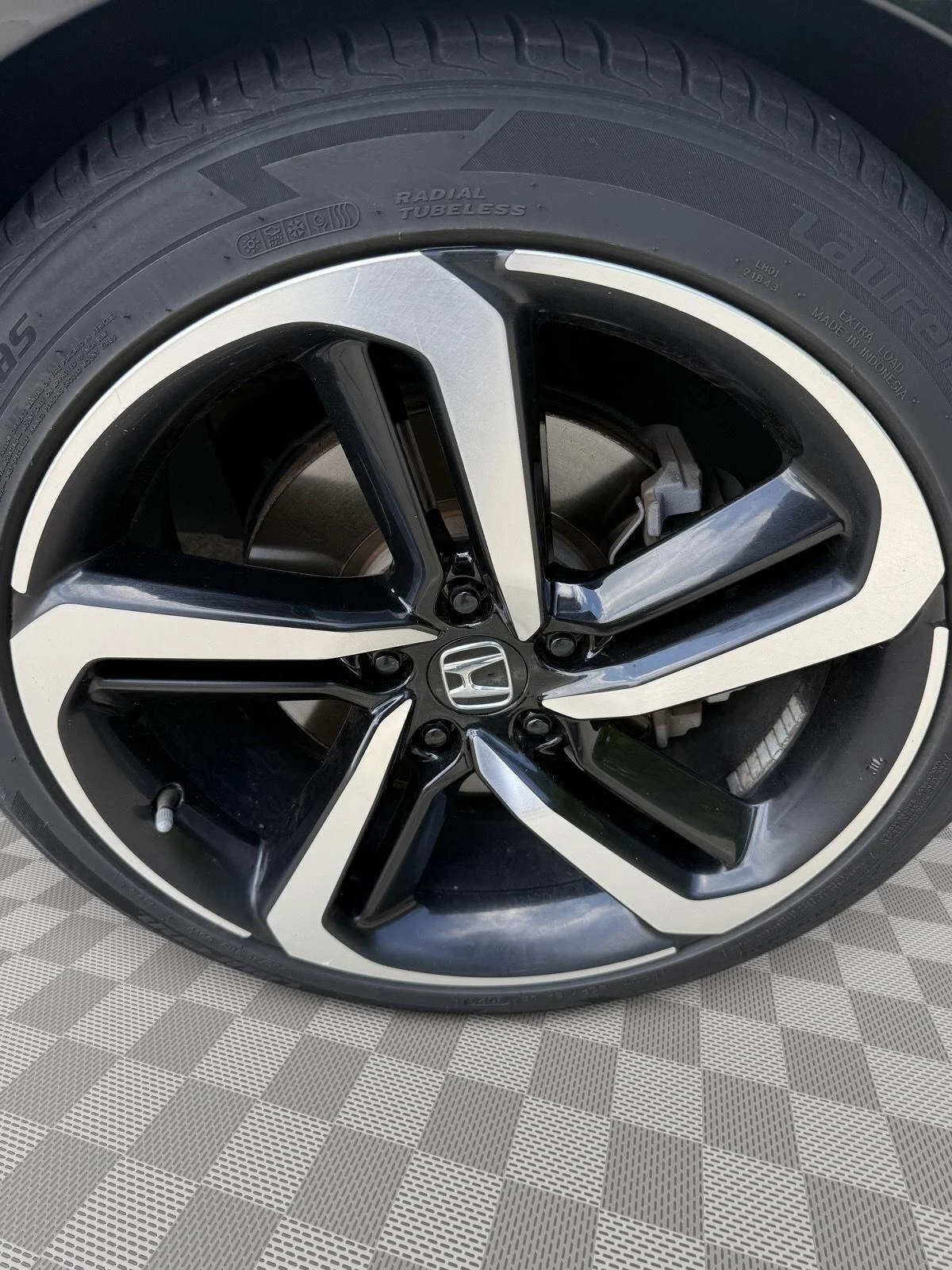 Used 2019 Crystal Black Pearl Honda Sport image 21