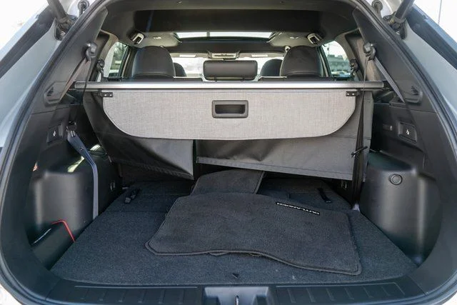 Used 2022 Gray Mitsubishi SEL image 10