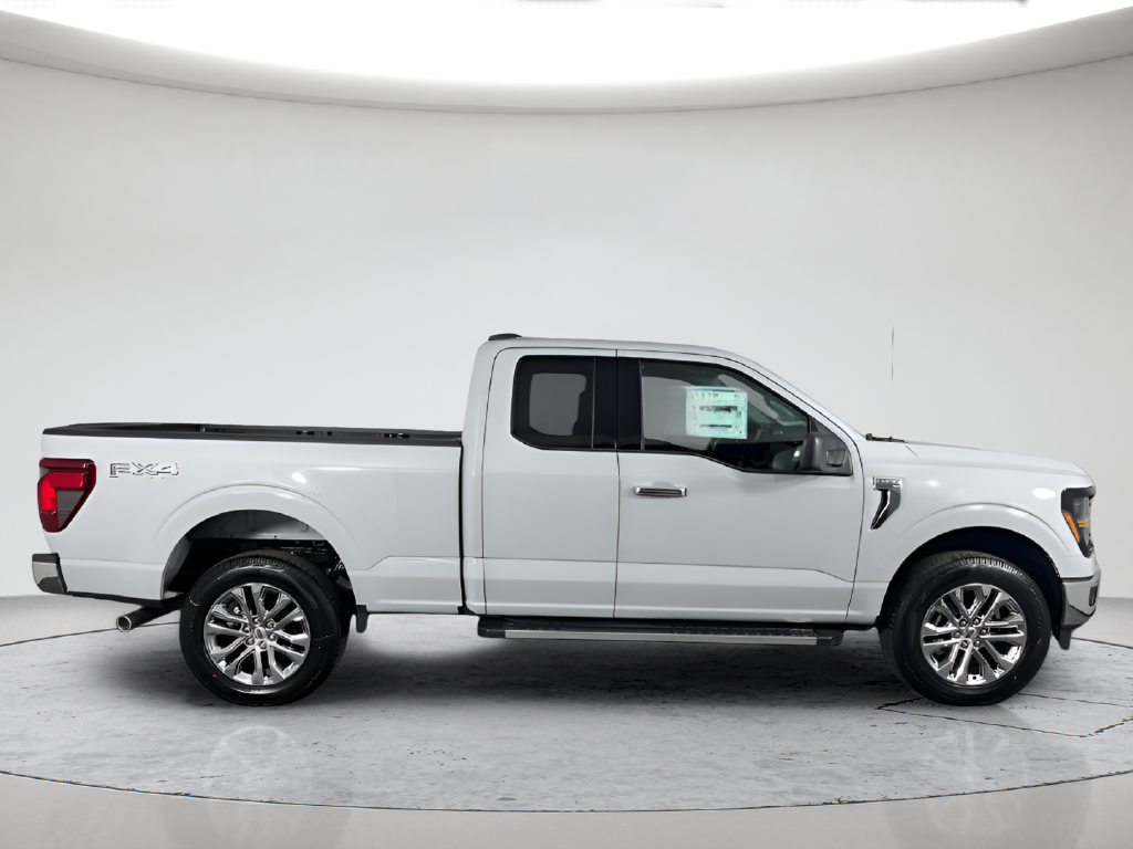 New 2026 White Ford XLT image 4
