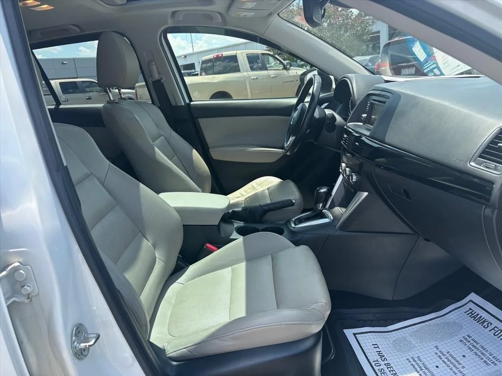 Used 2015 White Mazda Grand Touring image 15