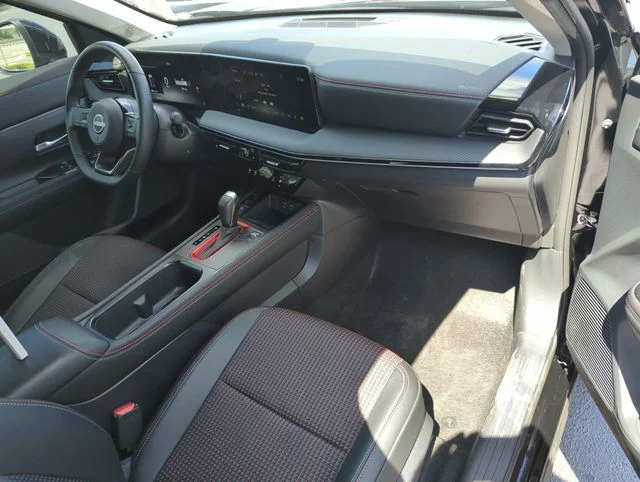 Used 2025 Black Nissan SR image 22