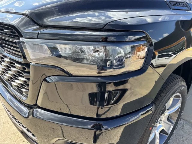 New 2026 Diamond Black Crystal Pearl-Coat Exterior Paint RAM Express image 9