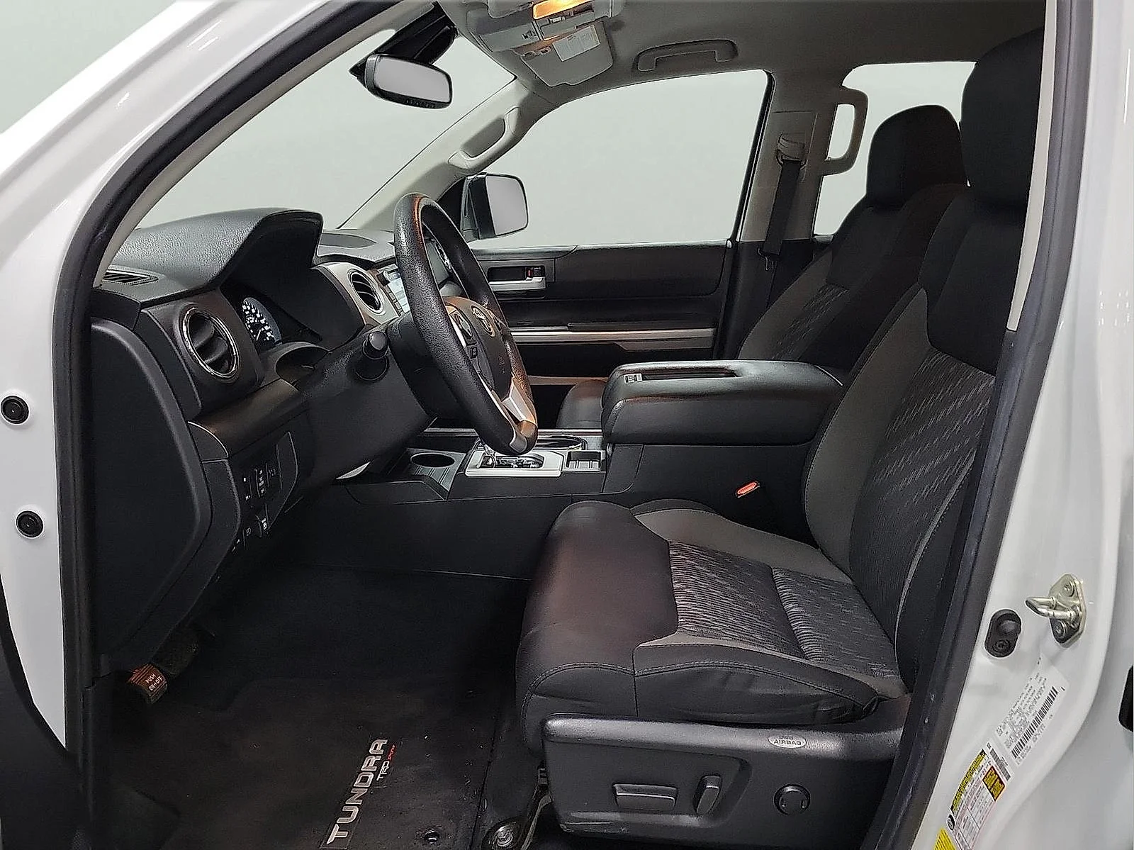 Certified Used 2020 White Toyota SR5 image 13