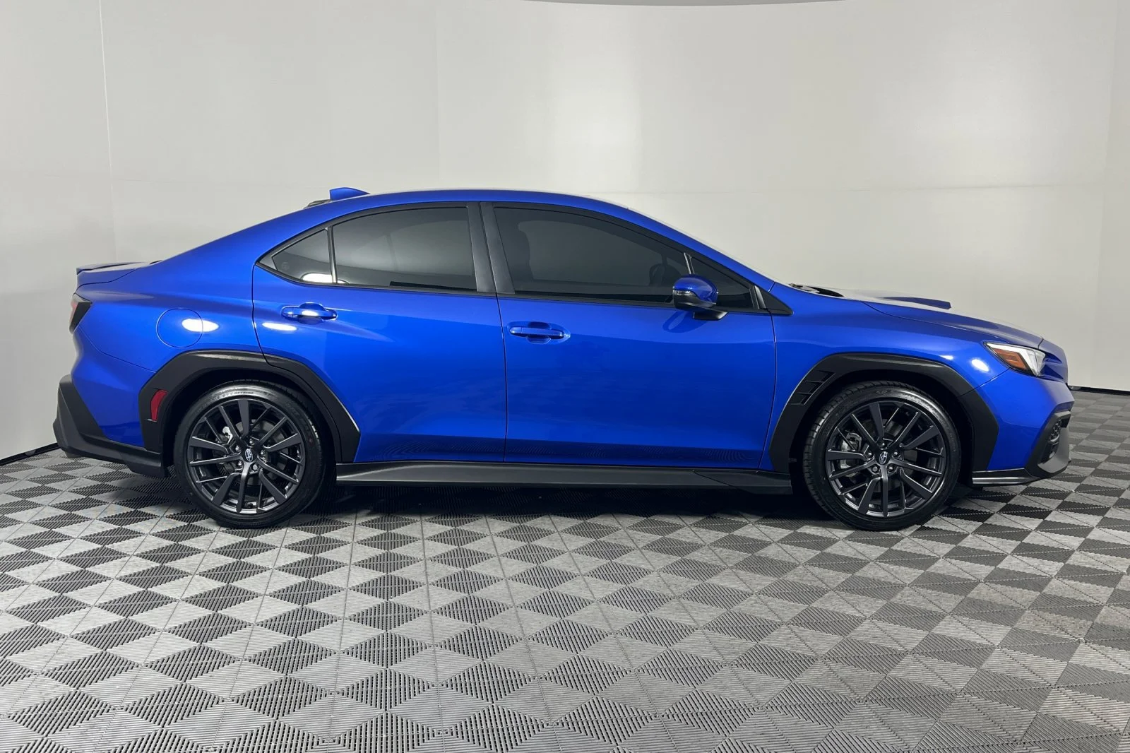 Used 2023 Wr Blue Pearl Subaru Limited image 2