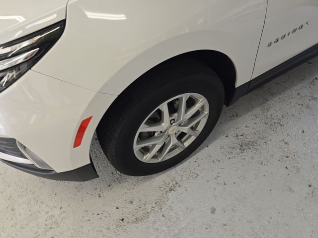 Used 2024 Beige Chevrolet LT image 9