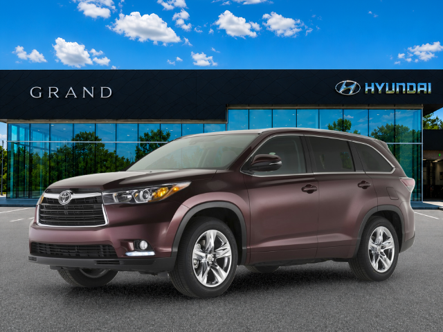 Used 2015 Silver Toyota XLE V6 image 1