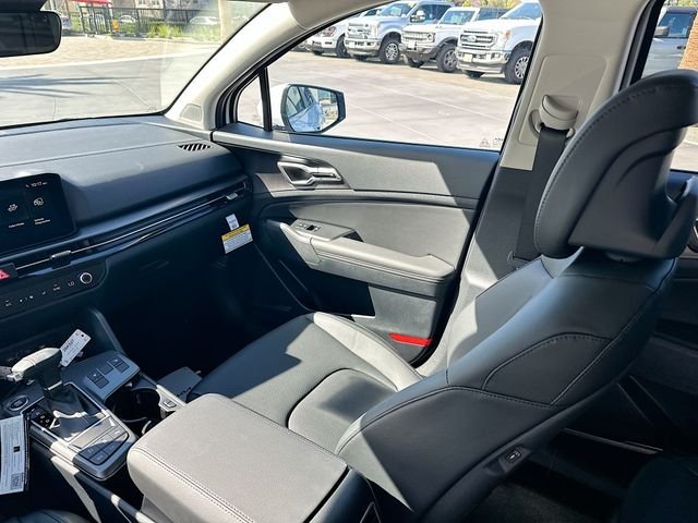 Used 2026 Glacial White Pearl Kia EX image 22