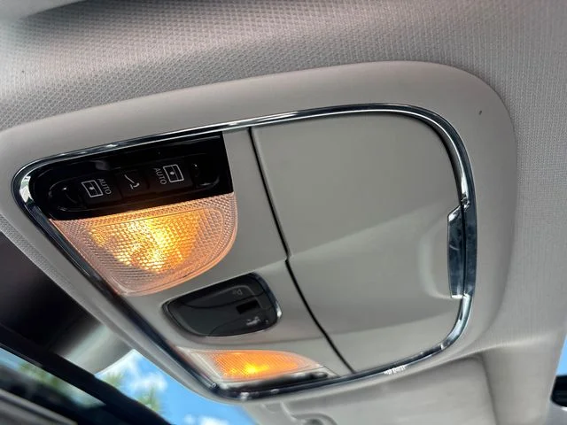 Used 2021 Green Jeep Trailhawk image 27