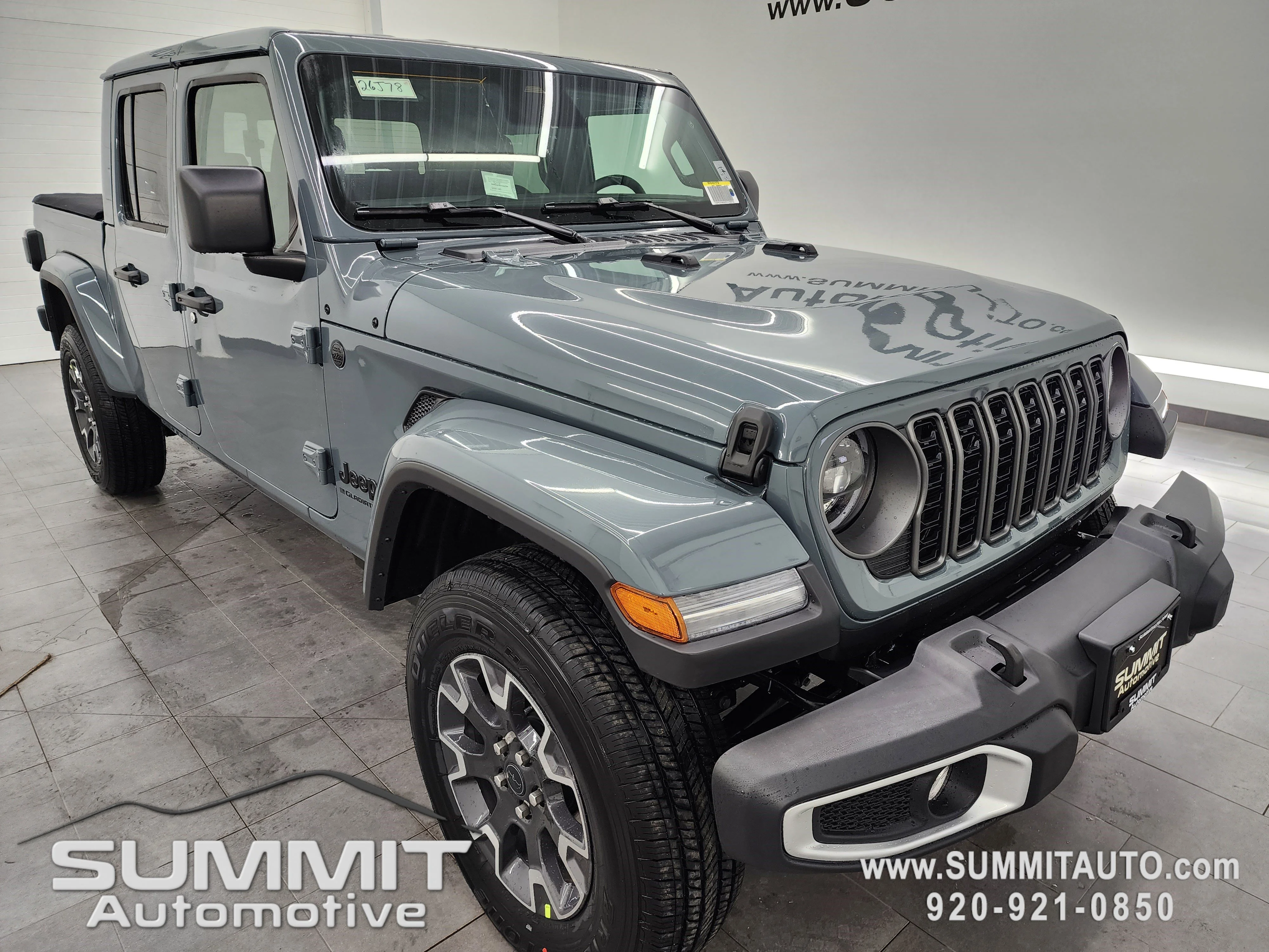 New 2026 Anvil Clear-Coat Exterior Paint Jeep Sahara image 2