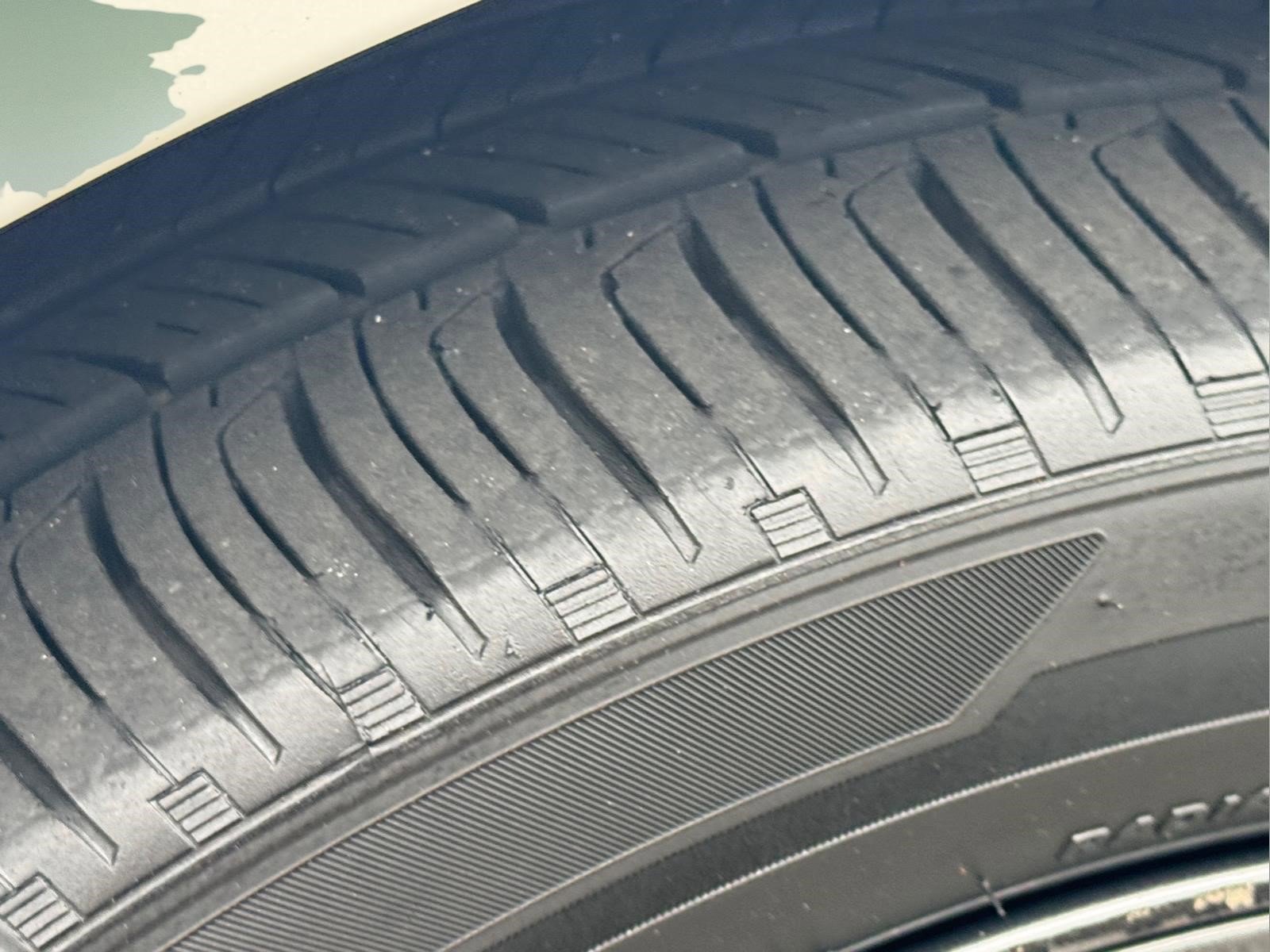 Used 2023  Tesla Base image 29
