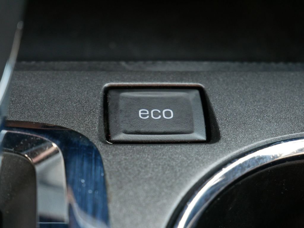 Used 2016 Black Chevrolet LT image 26