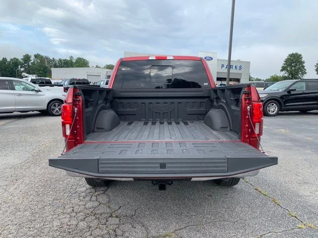 Used 2019 Ruby Red Metallic Tinted Clearcoat Ford Lariat image 8