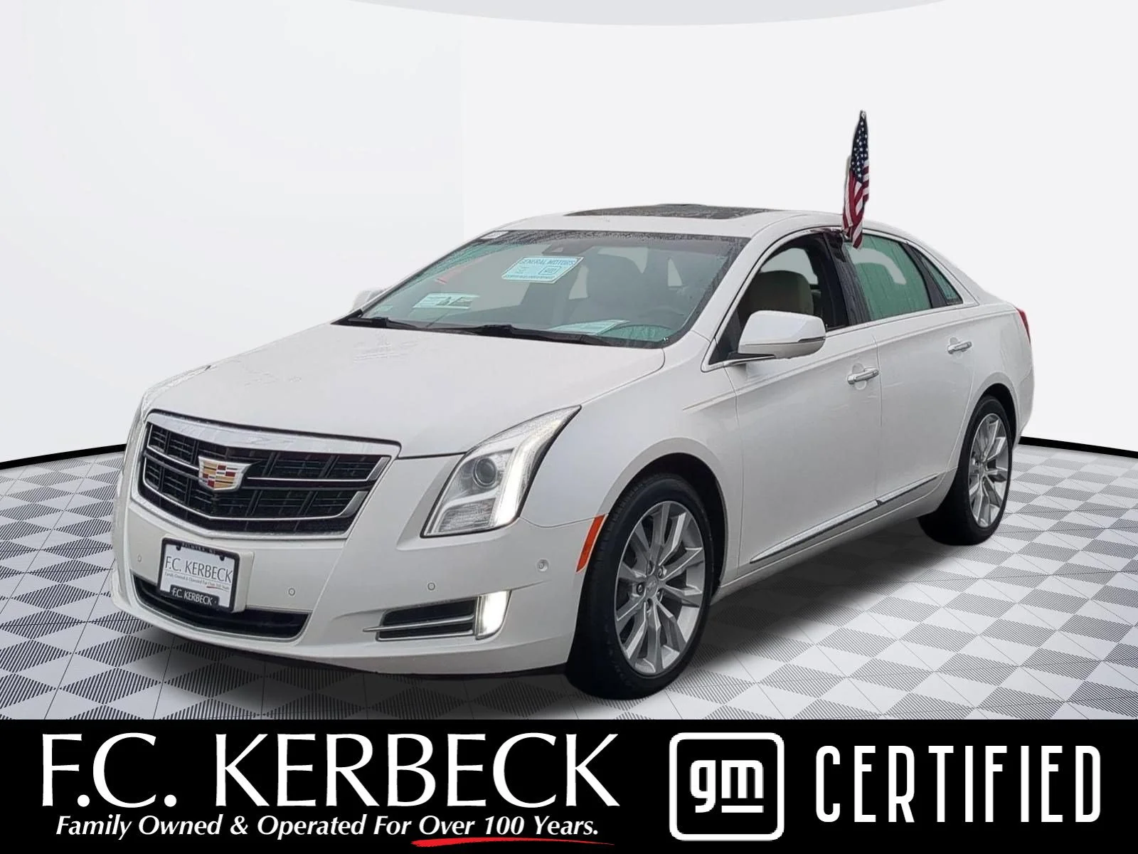 Used 2016 Crystal White Tricoat Cadillac Luxury Collection image 1